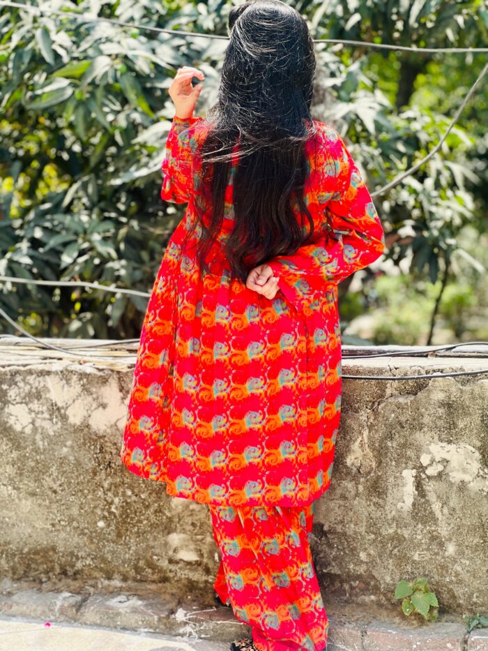 Orange and multicolor - Image 3