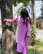 Elegant Purple Lawn 3-Piece Suit – Traditional Pakistani Women’s Outfit